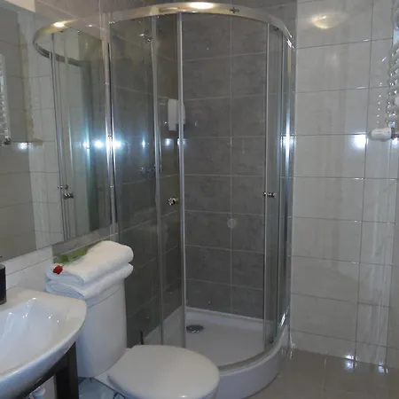 Проживание в семье Rest- Z Lazienkami *