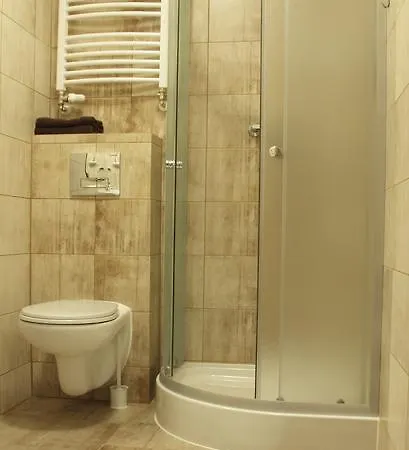 Rest- Z Lazienkami * Γκντίνια