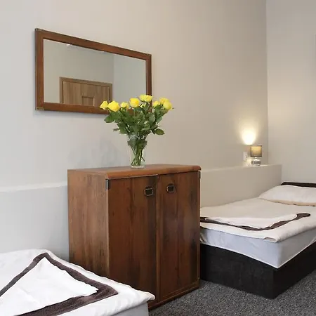 Rest- Z Lazienkami *