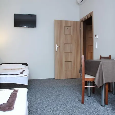 Rest- Z Lazienkami Δωμάτια σε οικογενειακή κατοικία