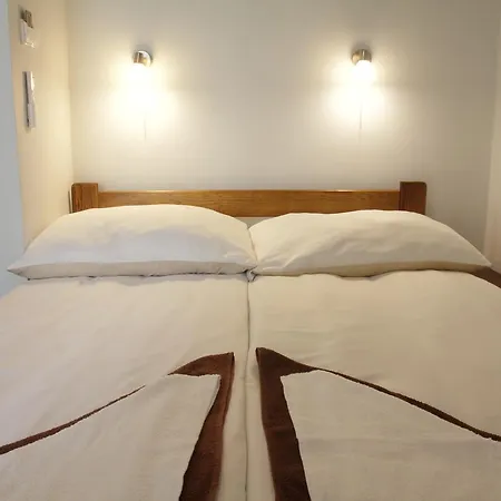 Rest- Z Lazienkami Γκντίνια