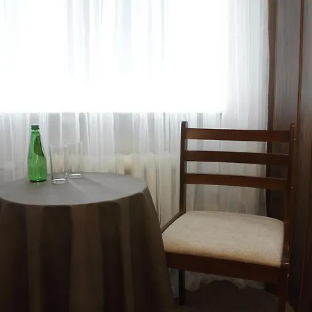 Rest- Z Lazienkami *